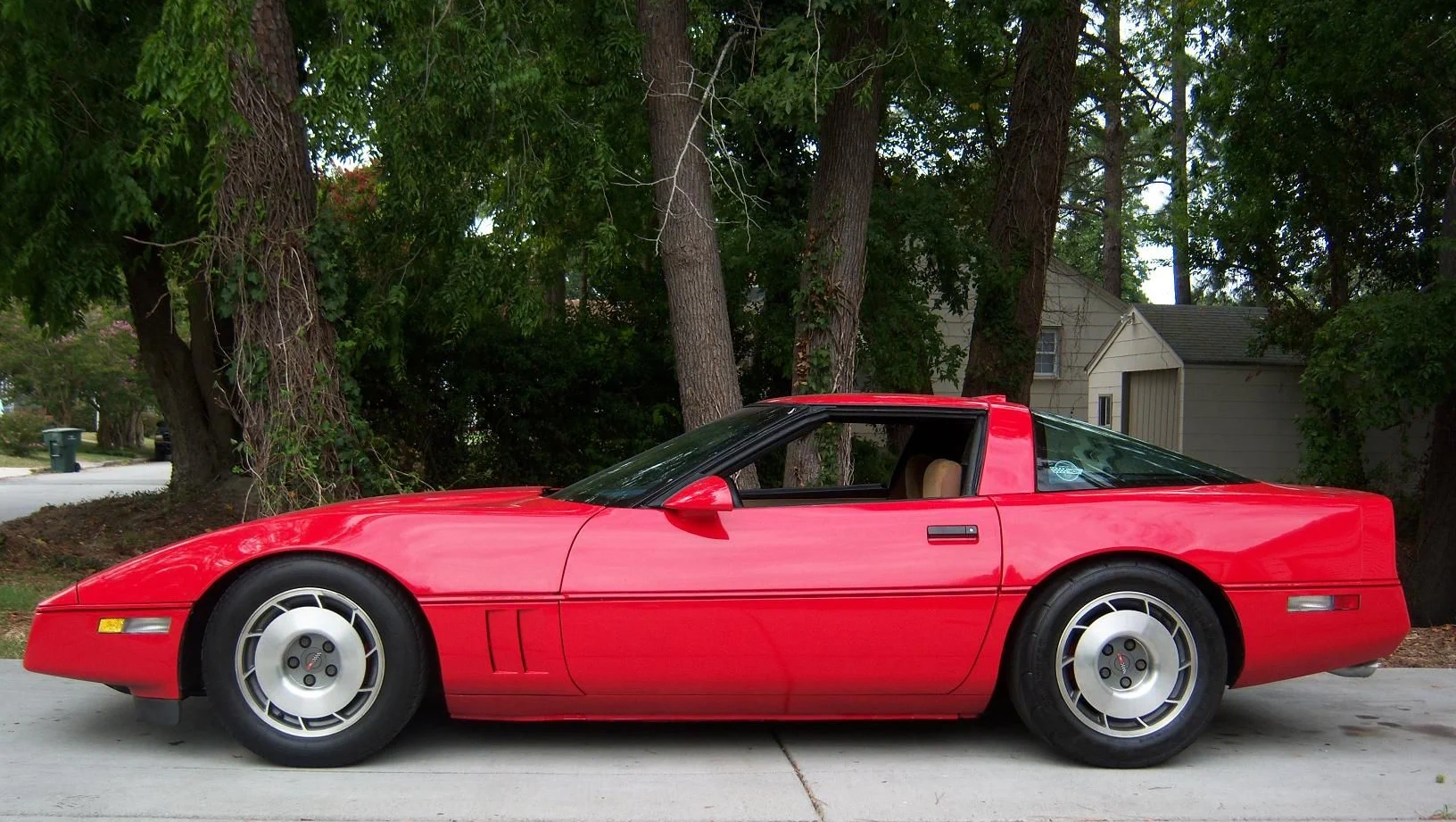 Click to Enlarge-Esc to Close Corvette Generations/C4/C4 1987 Left.webp